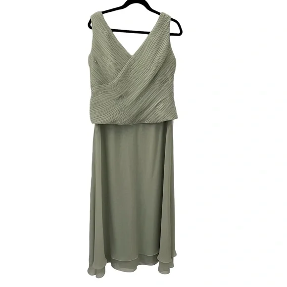 slim fit dress slacks Jade Color Mother of The Bride Dresses Pleated Chiffon Long Sleeves Mother of Bride Dress